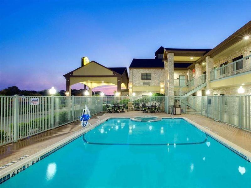 ซูเปอร์ 8 บาย วินด์แฮม แฟร์ฟิลด์ Hotel Fairfield ภายนอก รูปภาพ