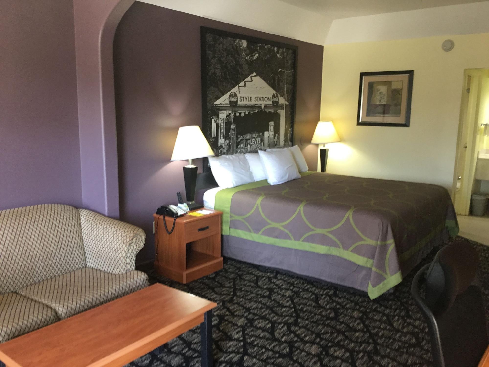 ซูเปอร์ 8 บาย วินด์แฮม แฟร์ฟิลด์ Hotel Fairfield ภายนอก รูปภาพ