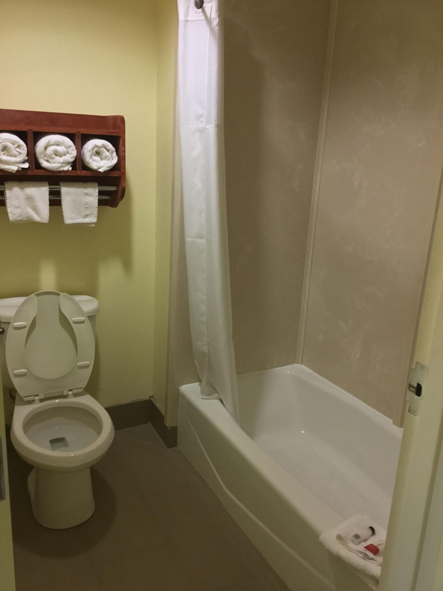 ซูเปอร์ 8 บาย วินด์แฮม แฟร์ฟิลด์ Hotel Fairfield ภายนอก รูปภาพ