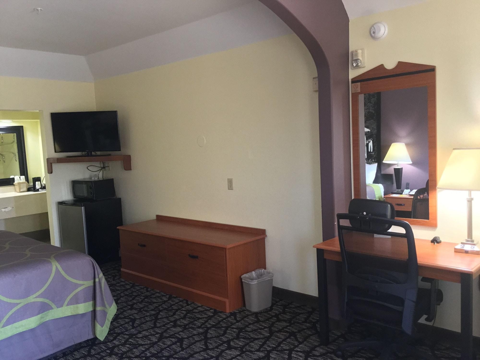 ซูเปอร์ 8 บาย วินด์แฮม แฟร์ฟิลด์ Hotel Fairfield ภายนอก รูปภาพ