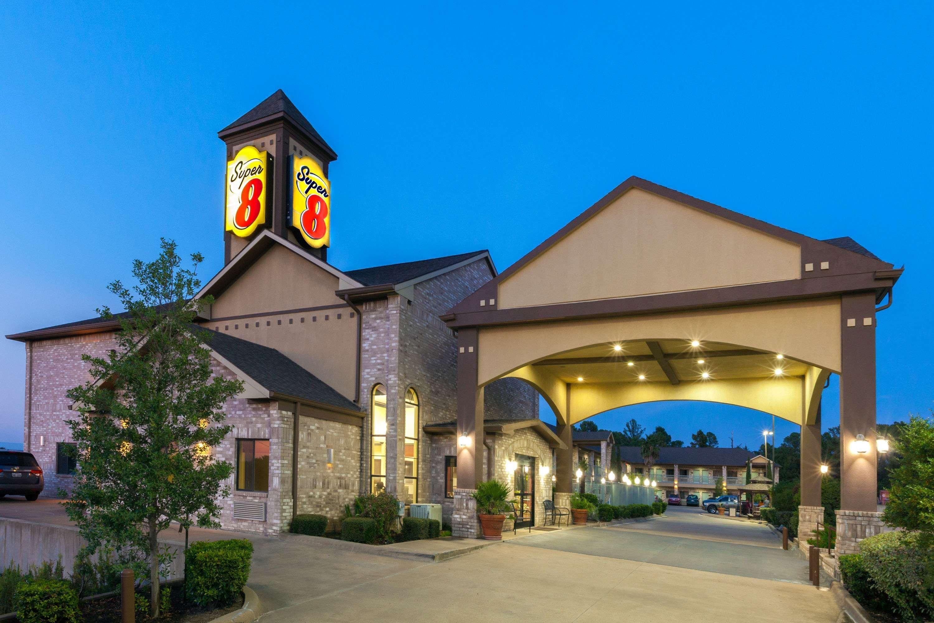 ซูเปอร์ 8 บาย วินด์แฮม แฟร์ฟิลด์ Hotel Fairfield ภายนอก รูปภาพ